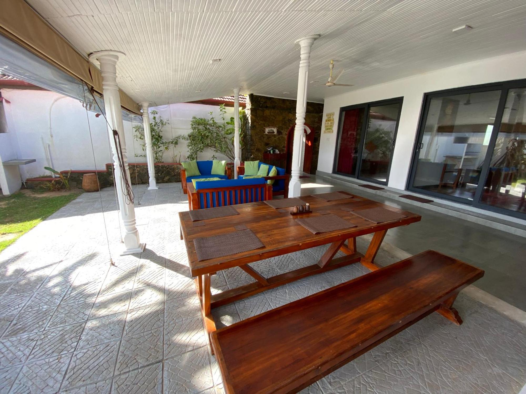 Tropical Beach House Hikkaduwa Luaran gambar