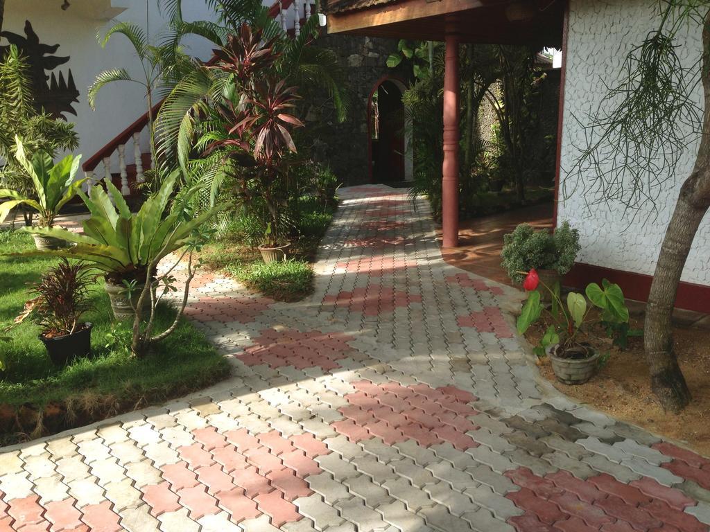 Tropical Beach House Hikkaduwa Luaran gambar